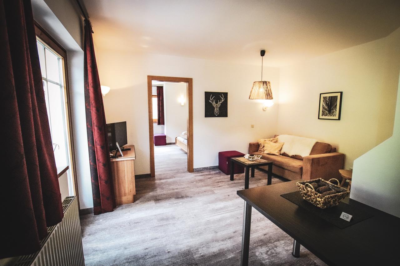 Hotel Active By Leitner'S Kaprun Esterno foto