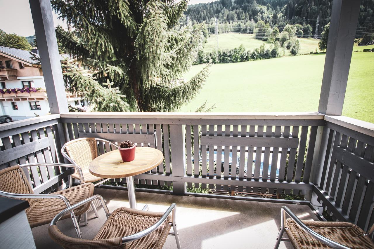 Hotel Active By Leitner'S Kaprun Esterno foto
