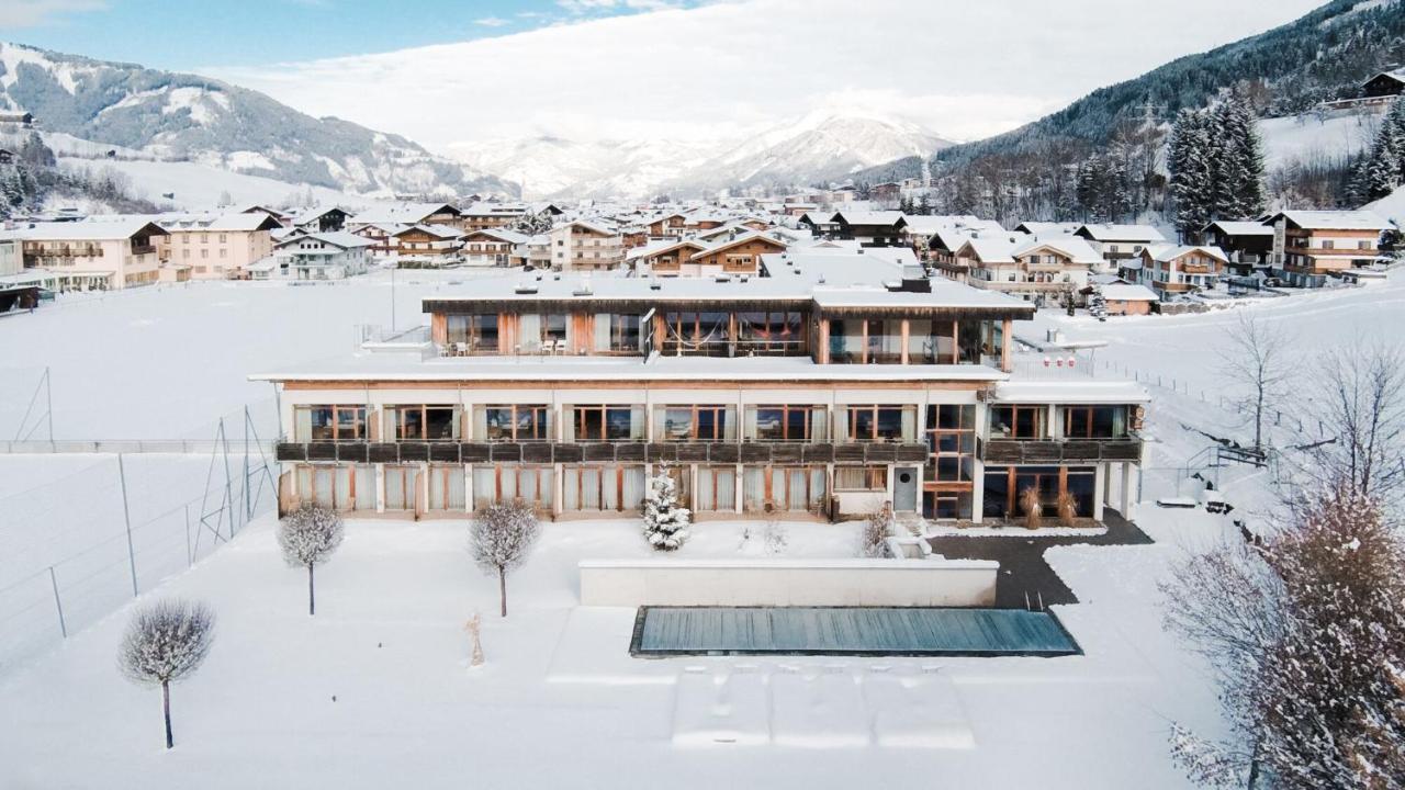 Hotel Active By Leitner'S Kaprun Esterno foto